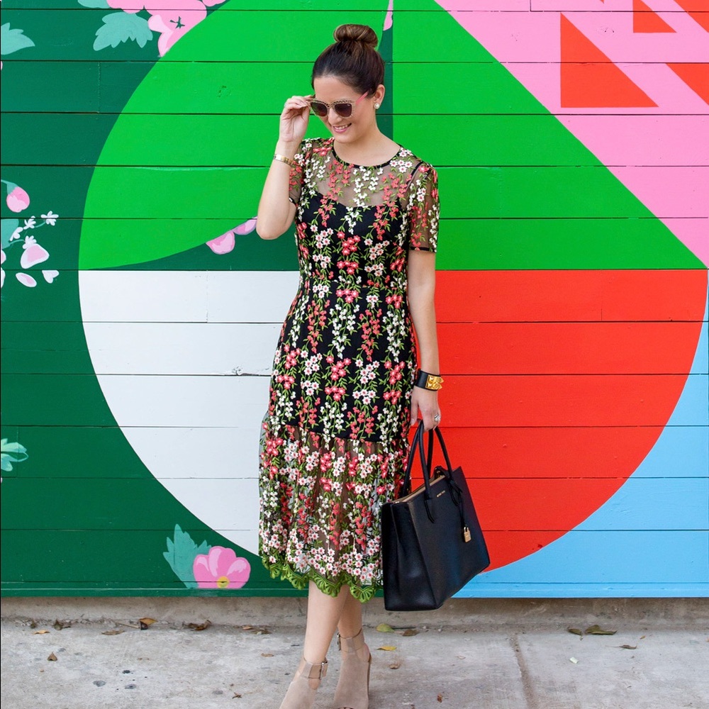 Donna Morgan | Mesh Floral Dress